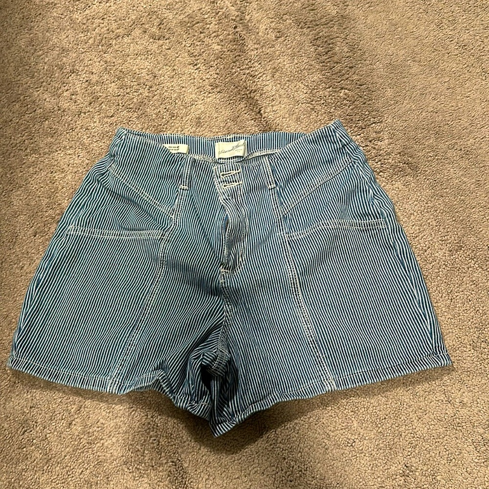 Never woren universal thread shorts 8/29